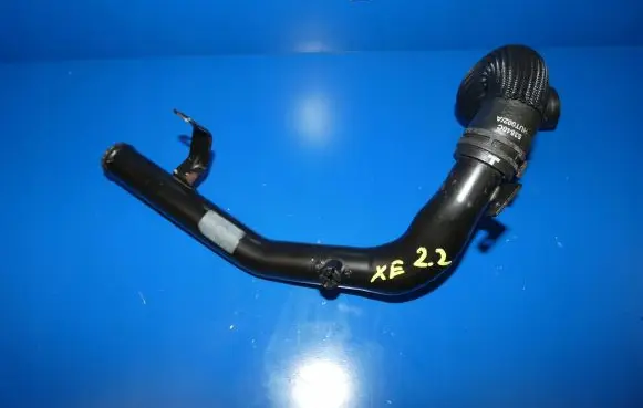 Jaguar XE Engine coolant pipe/hose G4D38A512AC