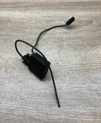 BMW 5 E39 Aerial antenna amplifier 8374266