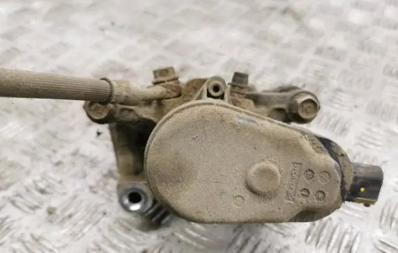 Hyundai Kona I Rear brake caliper