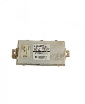Mitsubishi L200 Fuse module 8637A592