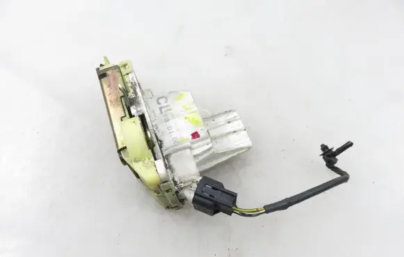 Ford Focus Front door lock XS41A21812CF