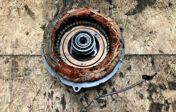Toyota Prius (XW30) Electric car motor 