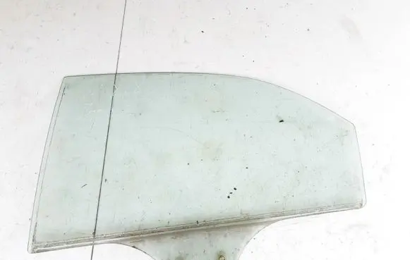 Mazda 323 Rear door window glass