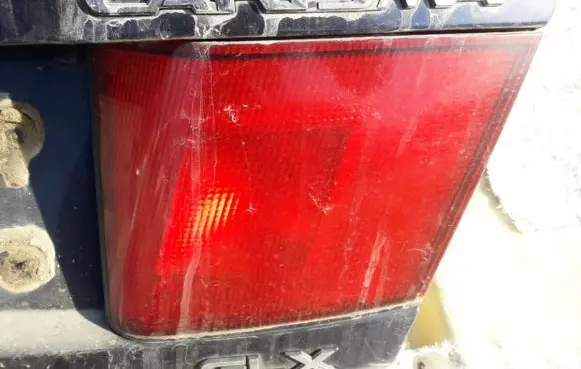 Mitsubishi Carisma Tailgate rear/tail lights