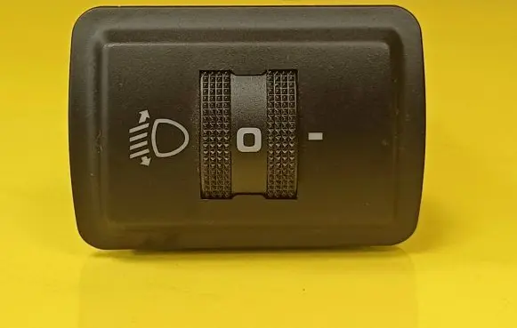 Audi A4 S4 B5 8D Headlight level height control switch 8D0941301B