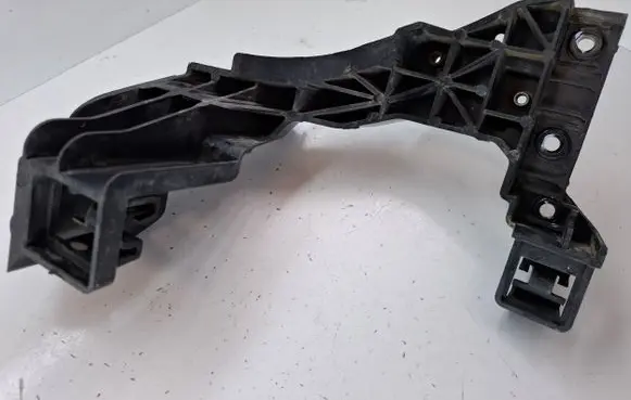 KIA Ceed Headlight/headlamp mounting bracket ET015E