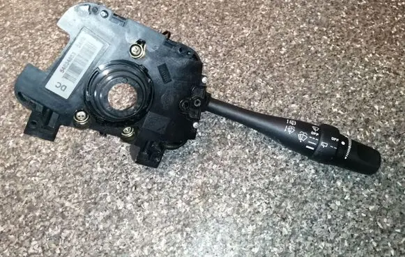 Nissan Almera Wiper control stalk 54034853