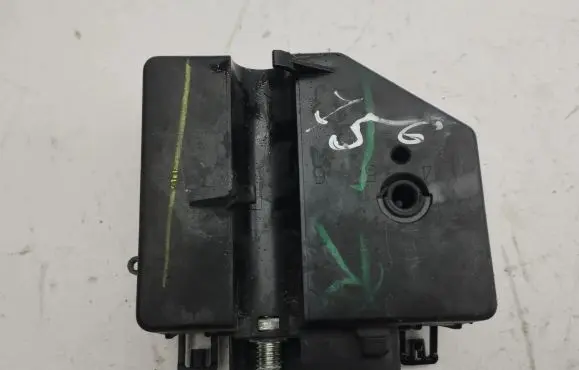 Mercedes-Benz ML W164 Battery relay fuse A1645400050