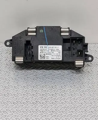 Volkswagen PASSAT B7 Heater blower motor/fan resistor CZ2468105384 3C0907521F 997164W