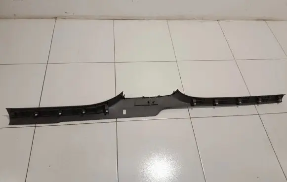 Seat Alhambra (Mk2) Front sill trim cover NOCODE