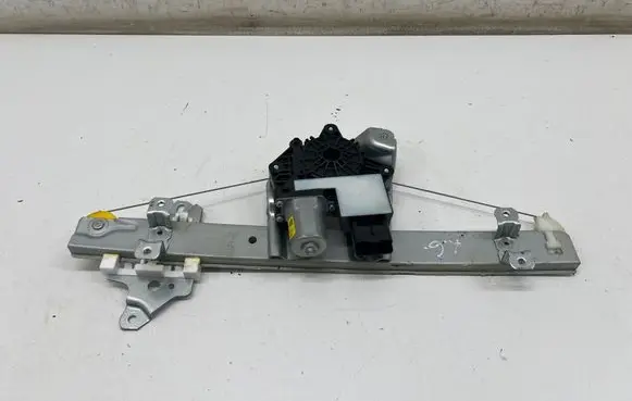 Nissan X-Trail T33 Rear door window regulator with motor 827516RN1B