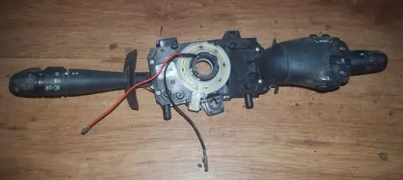 Multifunctional control switch/knob