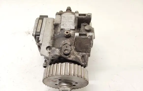 Audi A4 S4 B6 8E 8H Fuel injection high pressure pump 059130106LX