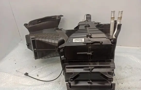 Peugeot 107 Interior heater climate box assembly F724BN