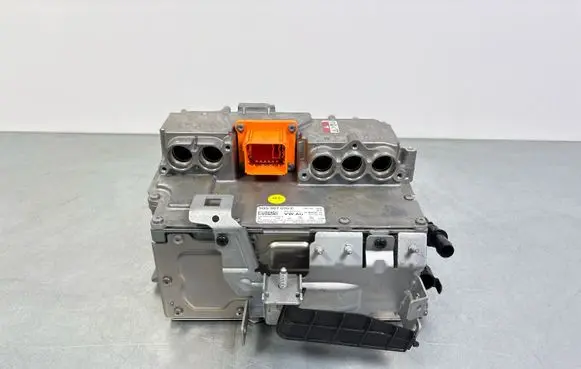 Volkswagen PASSAT B9 Voltage converter inverter 5QS907070C