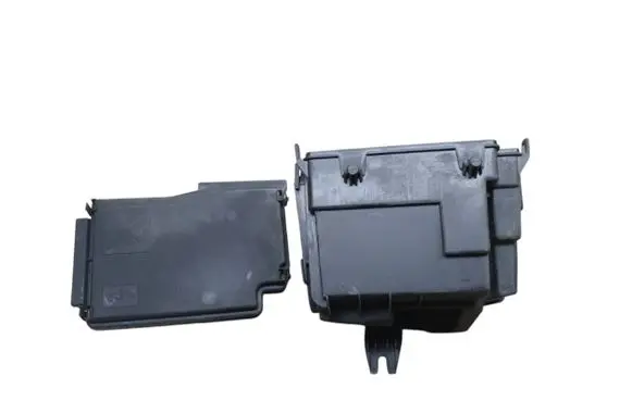 Renault Trafic III (X82) Fuse box set 758A68898R 93452505