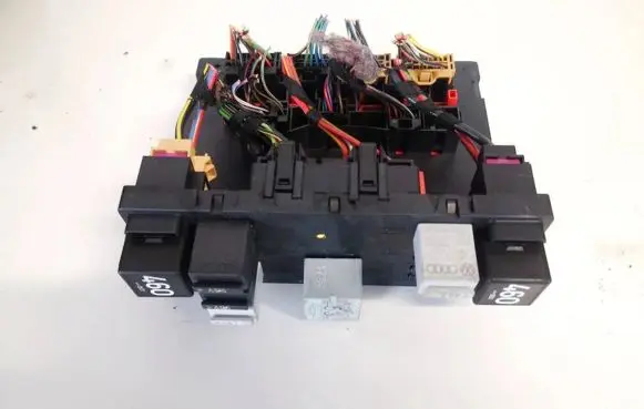 Skoda Octavia Mk2 (1Z) Fuse box set 3c0937049e