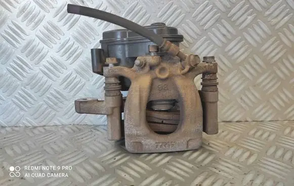 Rear brake caliper