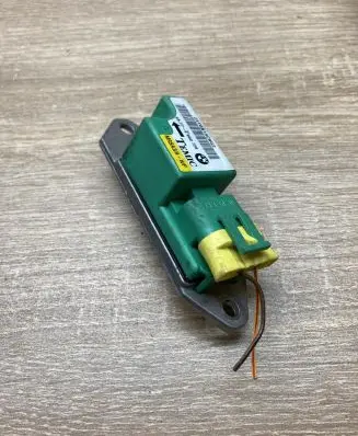 BMW 5 E39 Airbag deployment crash/impact sensor 6900728
