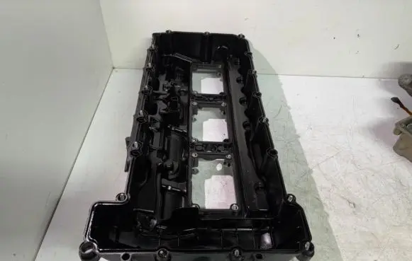 BMW 5 F10 F11 Rocker cam cover 7570292