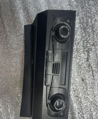 Audi A5 Sportback 8TA Climate control unit 8T2820043AF
