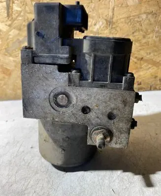 Nissan Almera Tino ABS Pump 476604U102