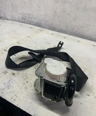 Audi A4 S4 B9 Rear seatbelt