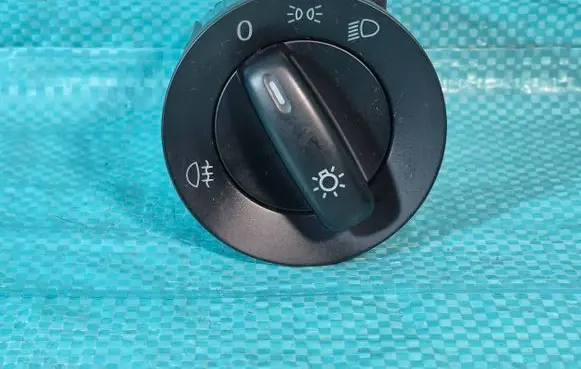 Volkswagen Jetta VI Light switch 1K0941431BB 0532 10007717