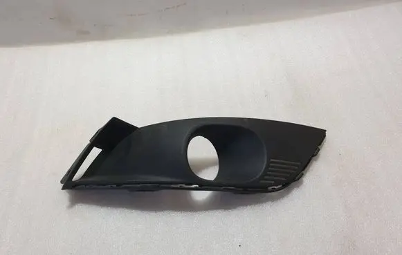 Renault Megane III Front fog light trim/grill 261A28562R 261A27842R