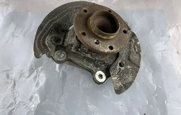 BMW 1 E81 E87 Front wheel hub 31216773210 13612610