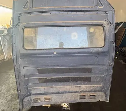Mercedes-Benz Sprinter W906 Partition between cabin 