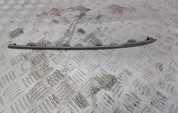Hyundai Kona I Front bumper splitter molding 86573DDAA1