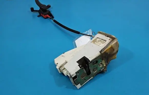 Volkswagen Sharan Front door lock IMPRK1575522