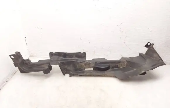 Audi A5 Fender end trim 8W6821170E