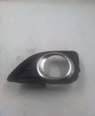 Toyota Camry Front bumper lower grill 5204006050