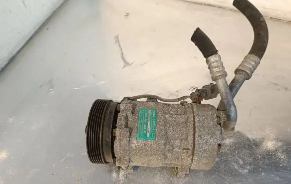 Volkswagen Caddy Air conditioning (A/C) compressor (pump)