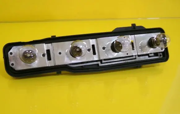 Opel Astra G Tail light bulb cover holder 393203