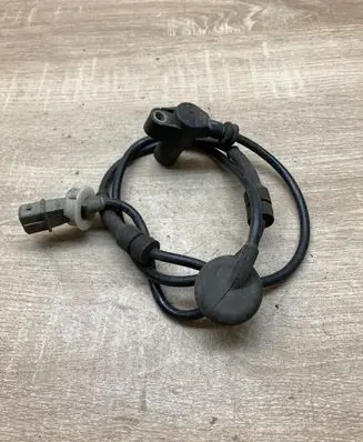 Peugeot 406 ABS brake wheel speed sensor 0265006205