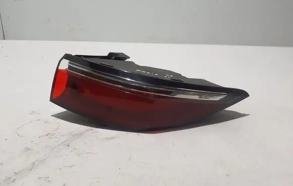Renault Megane E-Tech Rear/tail lights 265505540R