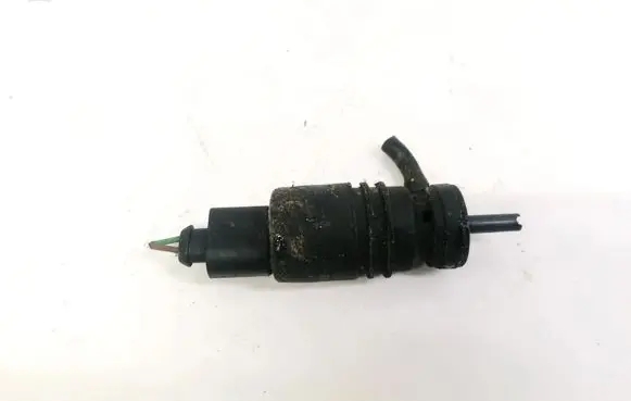 Audi TT Mk1 Windscreen/windshield washer pump 1J0973722
