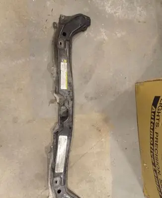Chrysler Town u0026 Country V Radiator support slam panel bracket 52014669AA