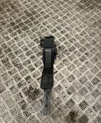 Accelerator throttle pedal