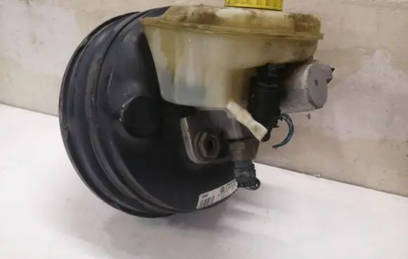 Volkswagen Phaeton Brake booster 3D1612105A