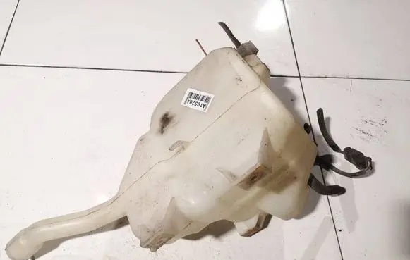 Honda Civic Windshield washer fluid reservoir/tank e13010144