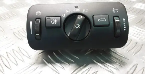 Volvo V40 Light switch 31443833