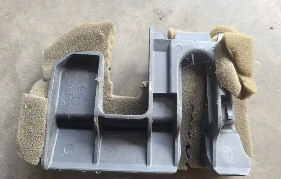 Volkswagen PASSAT B3 Accelerator throttle pedal bracket 357721099