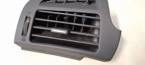 Toyota Verso Dashboard side air vent grill/cover trim 556600F020