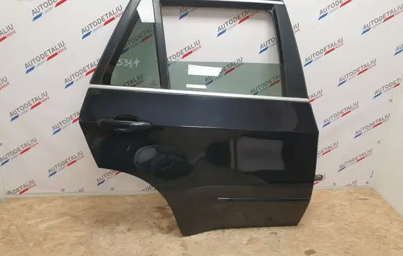 Rear door