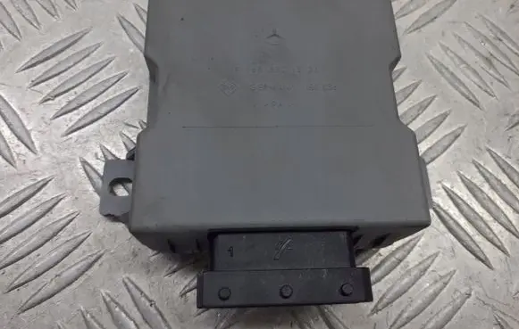 Mercedes-Benz A W168 Rain sensor A1688201326
