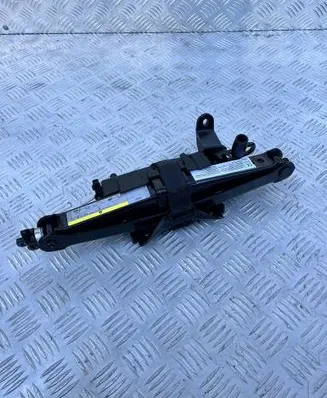 Audi A3 S3 8V Lift Jack 8V0011031B